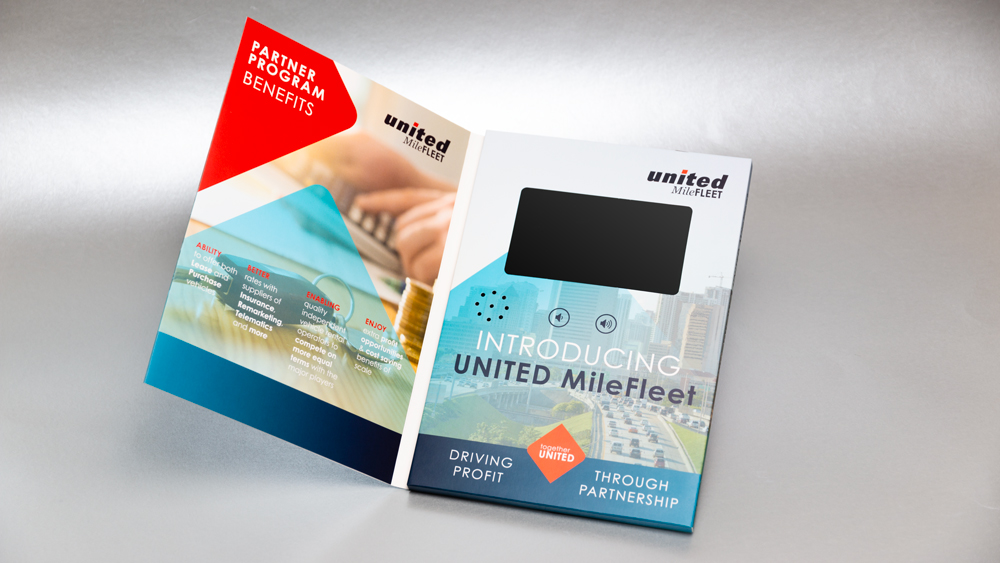 A5 portait Video Brochure with 5 inch screen and volume buttons